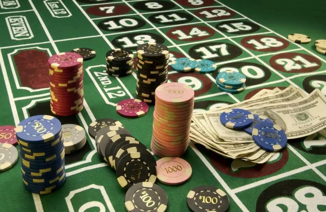Màn hình slot online nổ hũ trên điện thoại với jackpot quay thưởng tại bacarat
